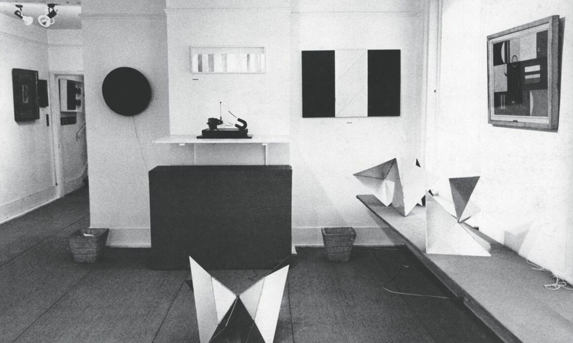 LYGIA CLARK AND FRANZ ERHARD WALTHER’S ARTISTIC EXPLORATION