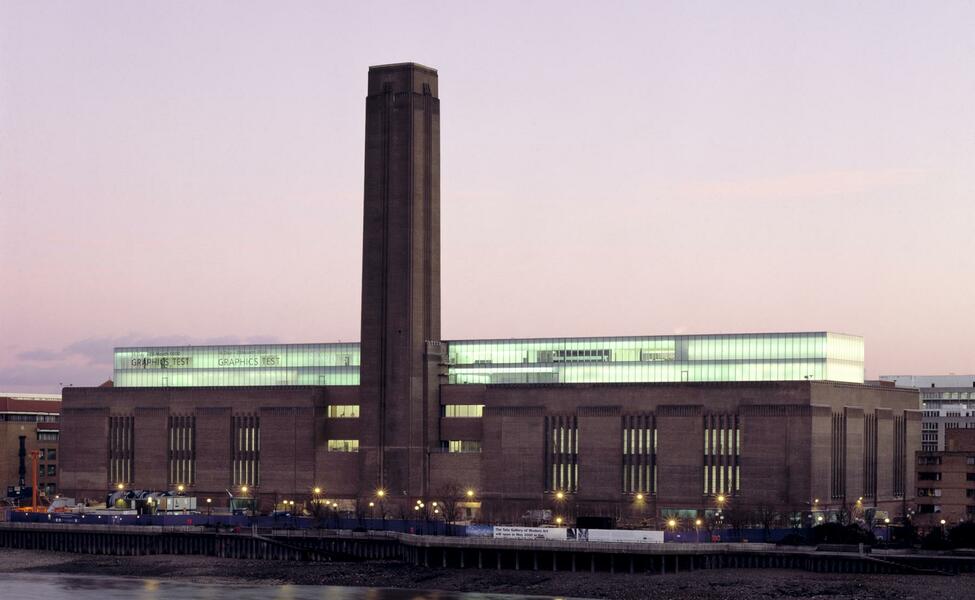 Tate Modern seeks Senior Curator specialized in photography