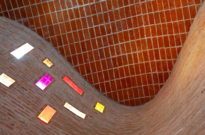 BRICKS AND RATIONAL SPIRIT, THE CHURCH CRISTO OBRERO IS “SILENTLY REVOLUTIONARY”