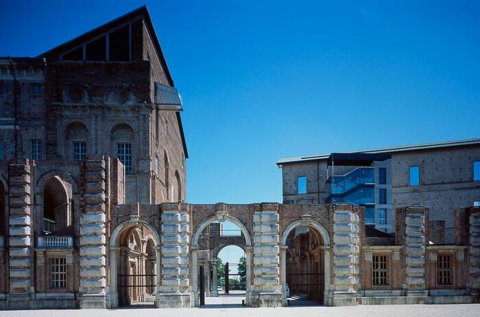 CALL FOR APPLICATIONS: DIRECTOR OF CASTELLO DI RIVOLI MUSEUM OF CONTEMPORARY ART CALL FOR APPLICATIONS: DIRECTOR OF CASTELLO DI RIVOLI MUSEUM OF CONTEMPORARY ART