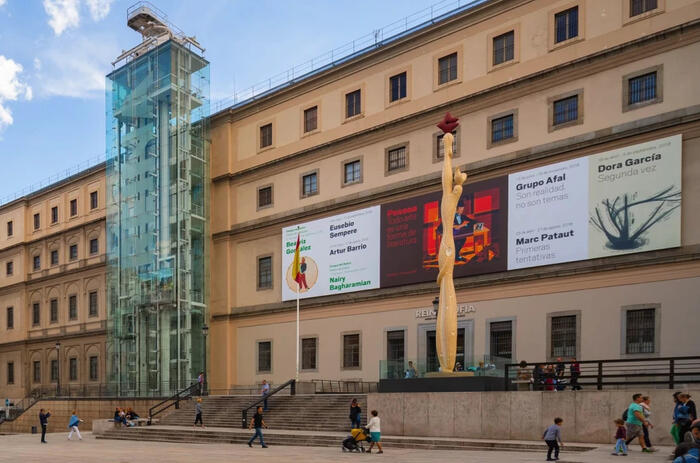 REINA SOFÍA LAUNCHES OPEN CALL FOR HEAD OF EXHIBITIONS