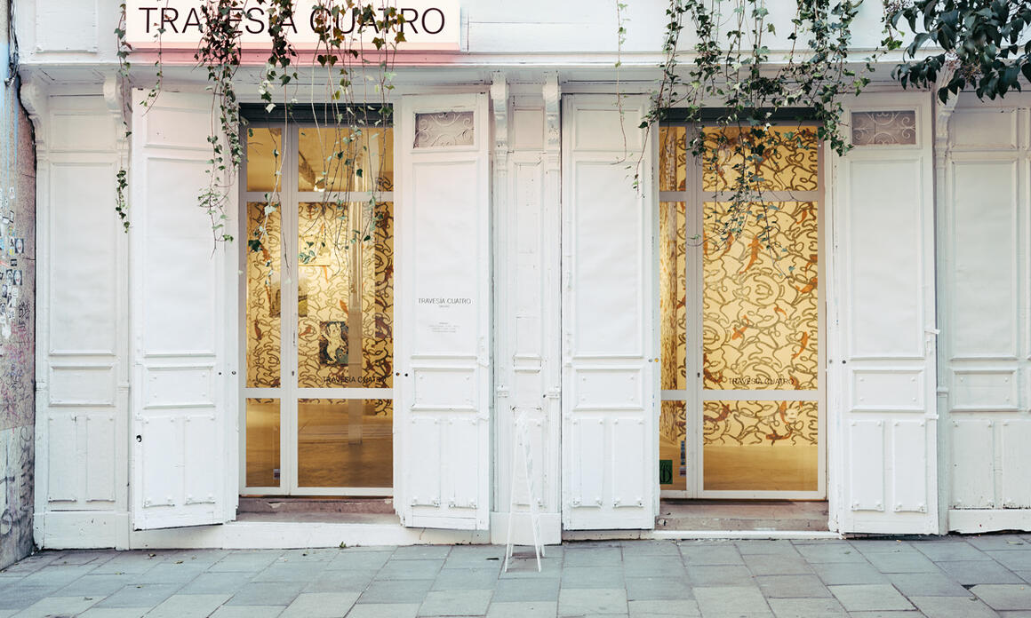 Fachada de Travesía Cuatro en Madrid. Ph: Travesía Cuatro.