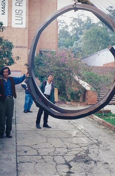 INTERVIEW WITH LEÓN TOVAR: TRAJECTORY AND VISION OF AN OUTSTANDING ART DEALER INTERVIEW WITH LEÓN TOVAR: TRAJECTORY AND VISION OF AN OUTSTANDING ART DEALER