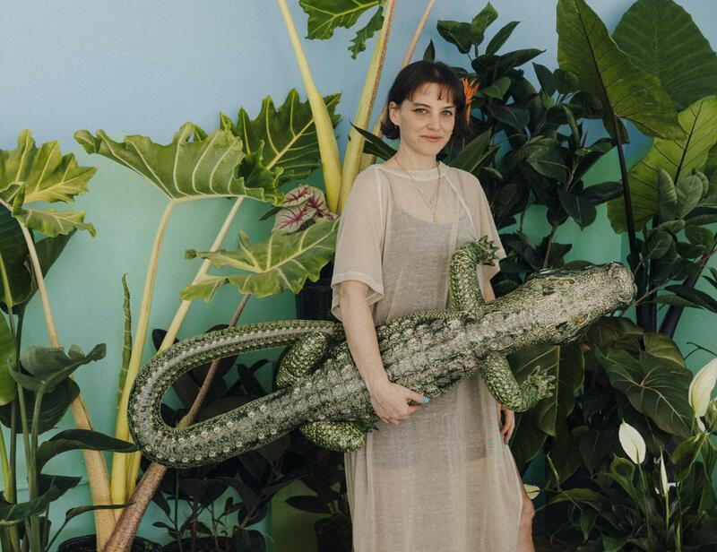 INTERVIEW TO ALEX NUÑEZ AND HER VISION OF FLORIDA'S PLAYFUL WILD 