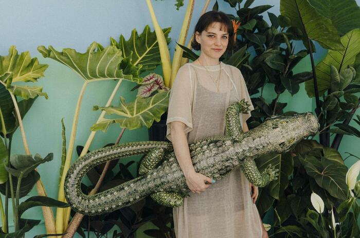 INTERVIEW TO ALEX NUÑEZ AND HER VISION OF FLORIDA'S PLAYFUL WILD 