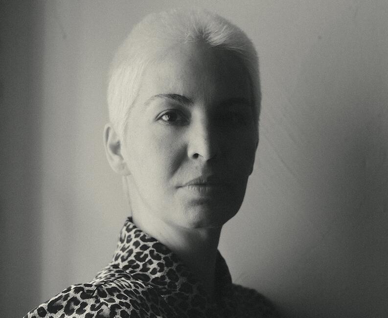 GUAD CRECHE: ON THE PERFORMATIVE GESTURE OF PHOTOGRAPHY