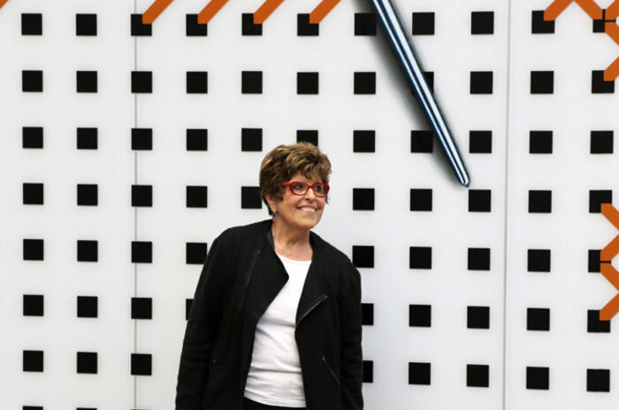 REGINA SILVEIRA: “I ALWAYS UNDERSTOOD THAT EACH REPRESENTATION OF THE REAL IS PURE ARTIFICE, CODED AND CULTURALIZED” REGINA SILVEIRA: “I ALWAYS UNDERSTOOD THAT EACH REPRESENTATION OF THE REAL IS PURE ARTIFICE, CODED AND CULTURALIZED”