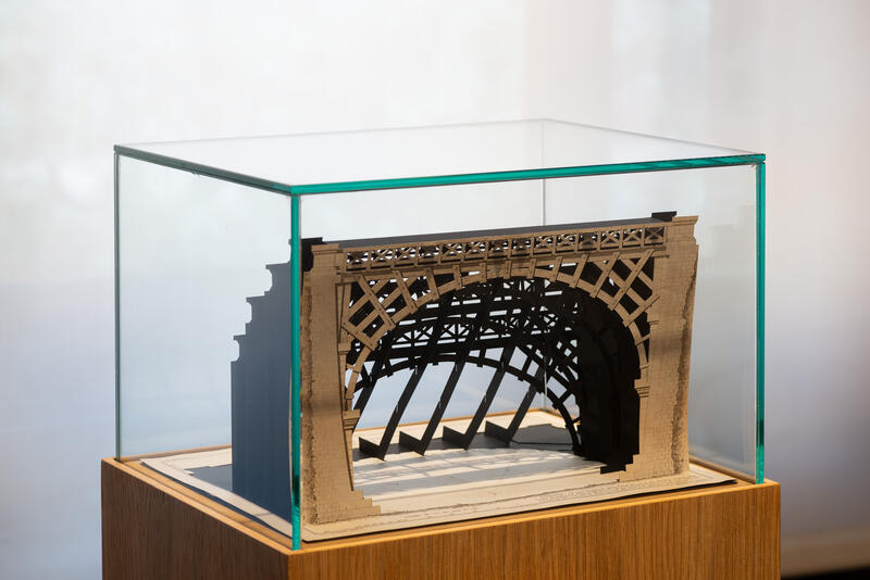 GARAICOA’S GEOMETRICS EXPLORATION AT PELAIRES