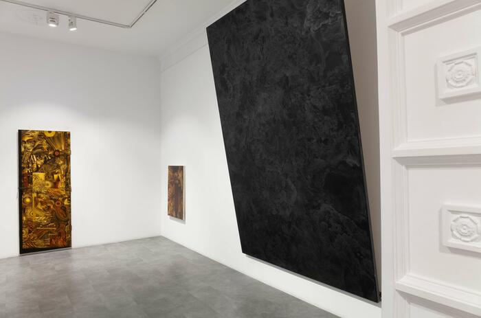 LUMINOSITY AND OBSCURITY IN THE PRACTICE OF MATÍAS ERCOLE, AT LA COMETA