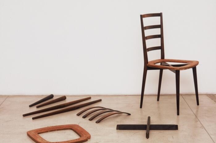 Fernanda Gomes, Sem Título (Untitled), 2004, wood, ca. 34×67 x 71”. All Gomes images courtesy of the artist and Galeria Luisa Strina. Fernanda Gomes, Sem Título (Untitled), 2004, wood, ca. 34×67 x 71”. All Gomes images courtesy of the artist and Galeria Luisa Strina.