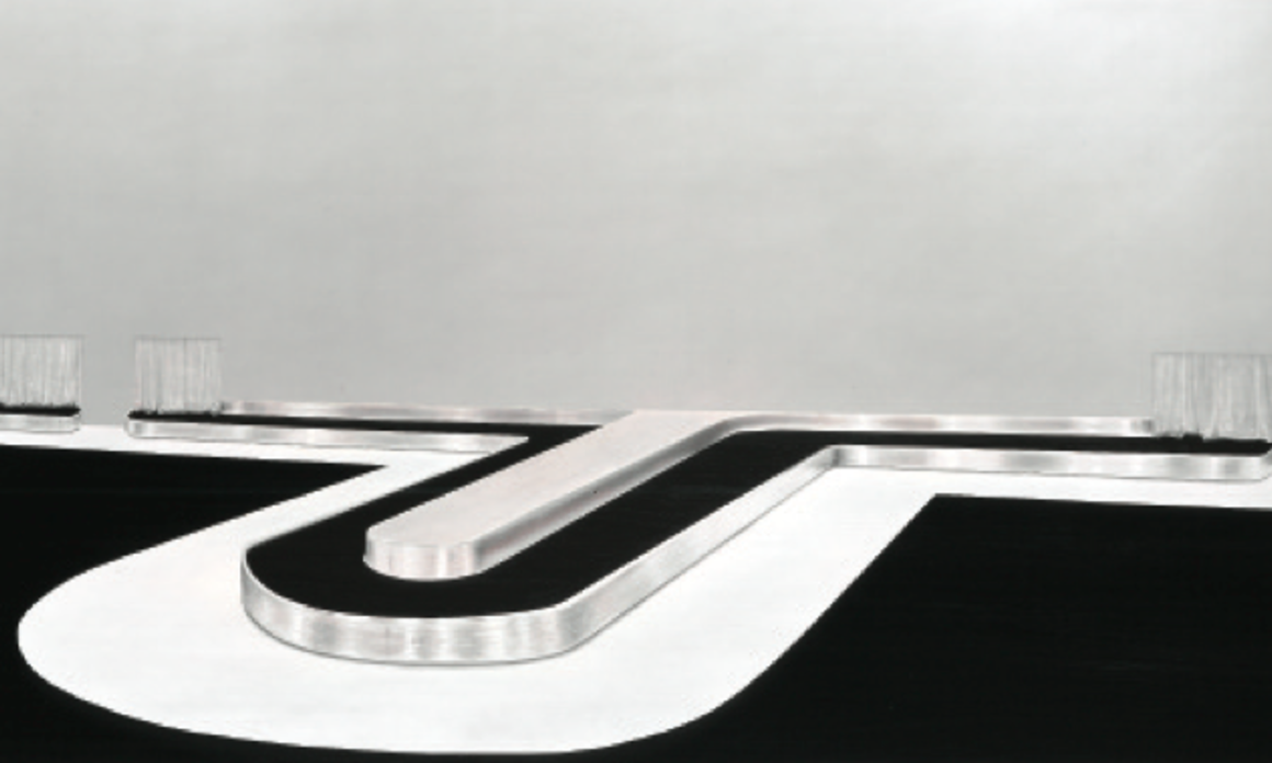 Trauerspiel, 2001. Oil on canvas, 77 x 133 1/4 in. Hirshhorn Museum and Sculpture Garden, Smithsonian Institution, Washington, DC, Joseph H. Hirshhorn Purchase Fund, 2003. Courtesy Sperone Westwater, New York. Óleo sobre tela, 195,6 x 338,5 cm. Museo y Jardín de Esculturas Hirshhorn Instituto Smithsoniano, Washington, DC. Fondo para Adquisiciones Joseph H. Hirshhorn, 2003. Cortesía Sperone Westwater, Nueva York