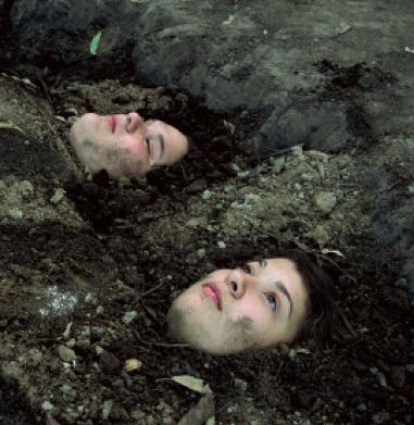 Alessandra Sanguinetti. As her days go by, from the series “Time flies”, 2005. El devenir de sus días - serie “El Tiempo vuela”, 2005