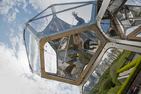 Tomás Saraceno 