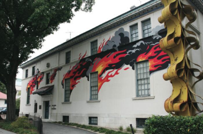 Cristian Segura. Incendio en el museo/ Fire in the Museum, 2010. Vinyl and adhesive/Pintura vinílica y adhesivo. Dimensions variable/Dimensiones variables. Courtesy of the artist/Cortesía del artista, Tandil, Buenos Aires, Argentina.