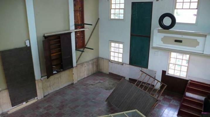 Danilo Dueñas Constable's Storm, The Hall of Acts, True Platforms and Populations, (a site-specific work) 2008, 41 Salón Nacional de Cali. Photo: Alberto Baraya. Danilo Dueñas Constable's Storm, The Hall of Acts, True Platforms and Populations, (a site-specific work) 2008, 41 Salón Nacional de Cali. Photo: Alberto Baraya.