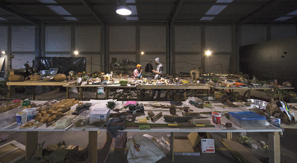 Adrián Villar Rojas. Los Teatros de Saturno, 2014