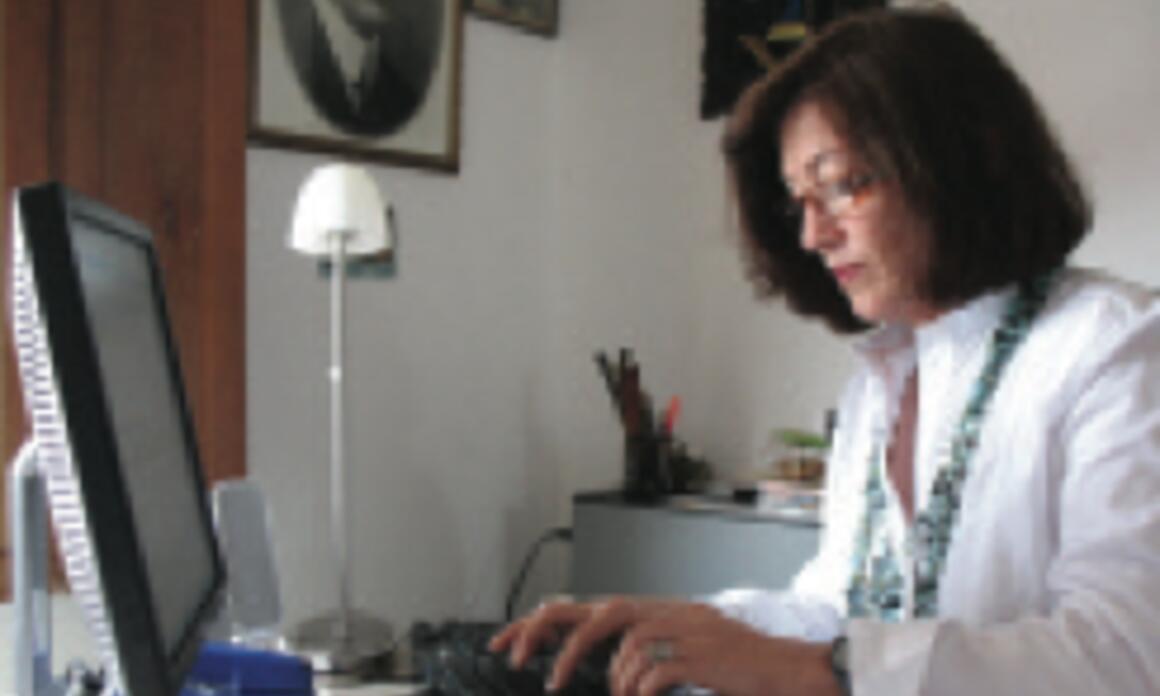  Virginia Pérez Raton