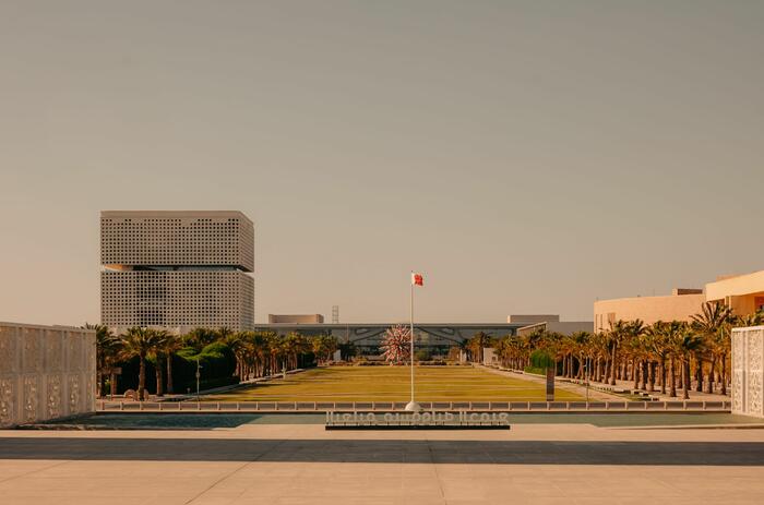 2025 AND THE ART MARKET: SIGNS OF STABILIZATION, NOT YET RECOVERY