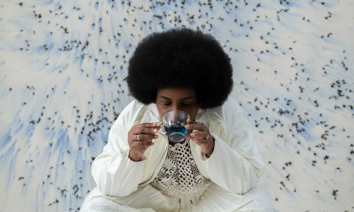 ABSTRACTION AND TIME: JULIANA DOS SANTOS DEBUTS WOMAN ARTISTS RESIDENCY IN SÃO PAULO