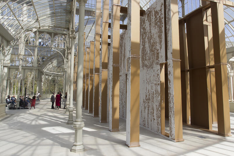 CARLOS BUNGA: PERFORMATIVE INTERVENTION ON HIS PROJECT IN THE PALACIO DE CRISTAL CARLOS BUNGA: PERFORMATIVE INTERVENTION ON HIS PROJECT IN THE PALACIO DE CRISTAL