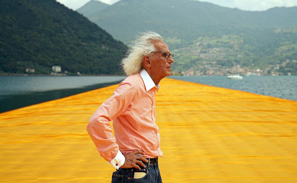 CHRISTO, KNOWN FOR HIS MONUMENTAL ENVIRONMENTAL ARTWORKS, HAS DIED AT 84 YEARS OLD