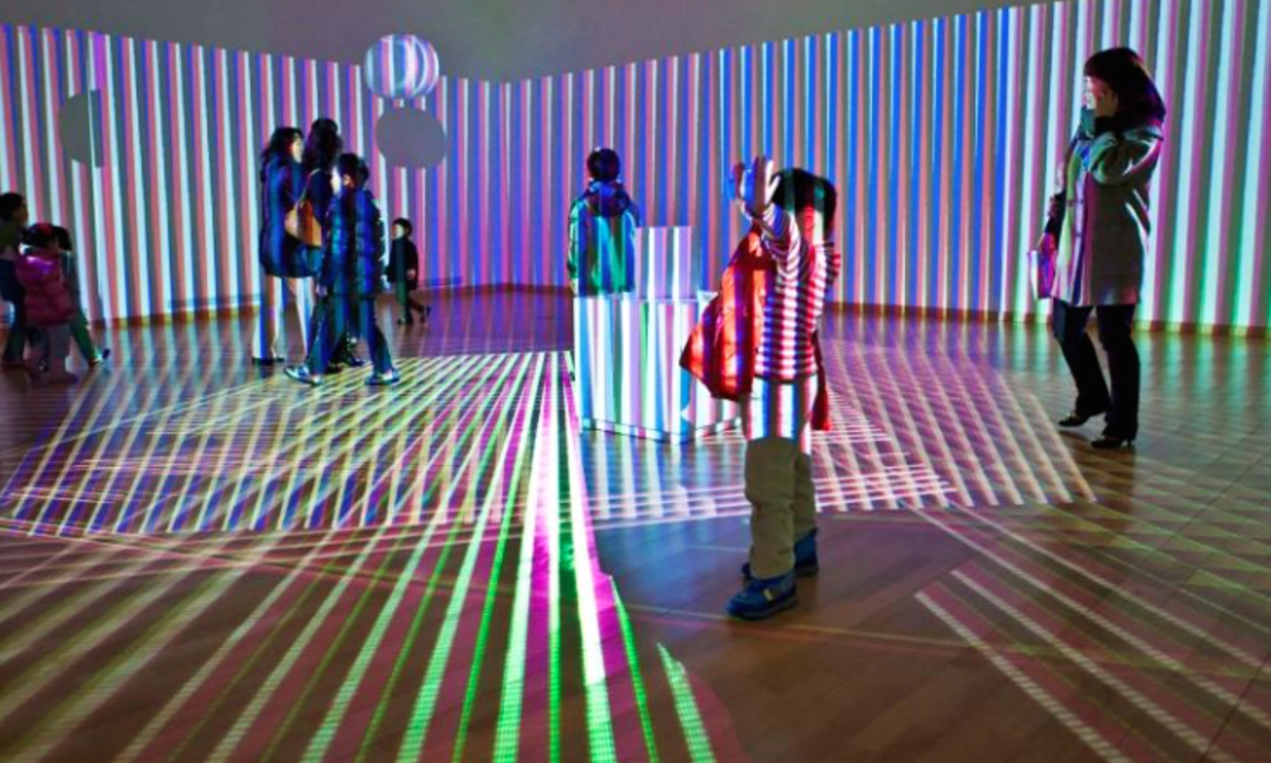 WITH THE PARTICIPATION OF CARLOS CRUZ-DIEZ AND HIS WORK, LUMINOUS REALITY, PHILLIPS PRESENTS PHILLIPS X, THE NEW EXHIBITION PLATFORM 