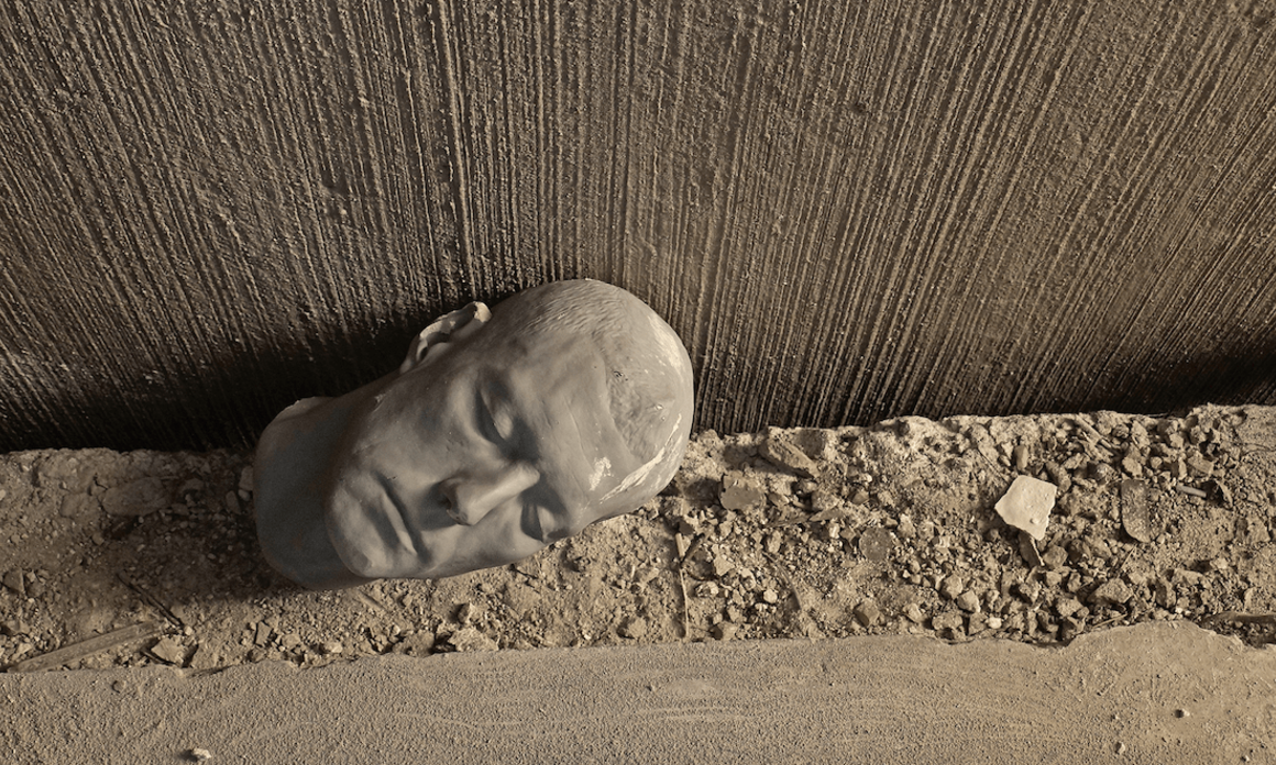 The Carrillo Gil Art Museum, in Mexico, presents a large collective exhibition