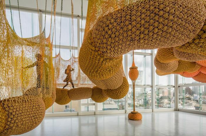 EL MUSEO DE HOUSTON COMISIONA UNA DE LAS OBRAS DE CROCHET MÁS GRANDES DE ERNESTO NETO HASTA LA FECHA