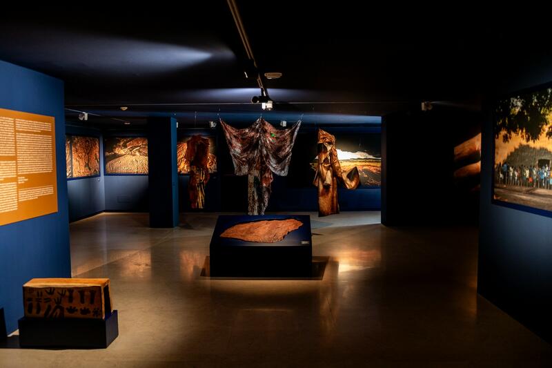 FERNANDO ALLEN REVISITS PARAGUAYAN ROCK ENGRAVINGS HERITAGE AT ALTAMIRA