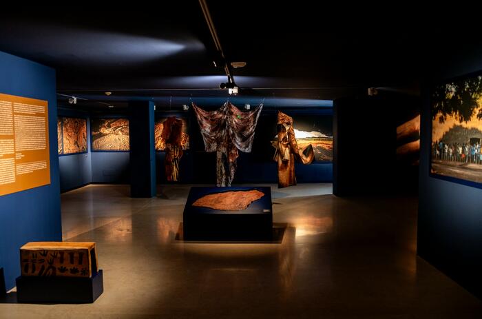 FERNANDO ALLEN REVISITS PARAGUAYAN ROCK ENGRAVINGS HERITAGE AT ALTAMIRA