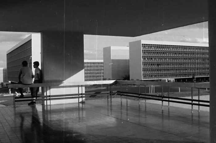 INFINITO VÃO: A JOURNEY THROUGH BRAZILIAN ARCHITECTURE INFINITO VÃO: A JOURNEY THROUGH BRAZILIAN ARCHITECTURE