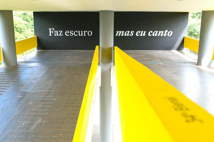 LA 34ª BIENAL DE SÃO PAULO INAUGURA "ESTÁ OSCURO PERO YO CANTO"