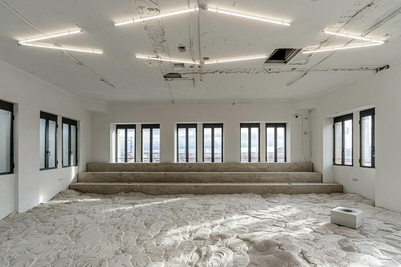 DE AZAMBUJA’S “FOUNDATION”: INTERVENTION AND REFLECTION AT LA CASA ENCENDIDA