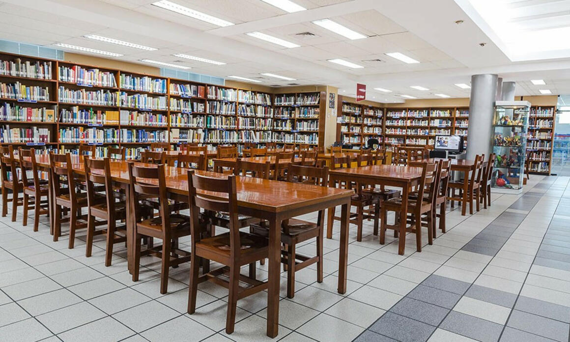LIMA GATHERS SPECIALISTS FROM FIVE COUNTRIES TO DISCUSS THE FUTURE OF LIBRARIES