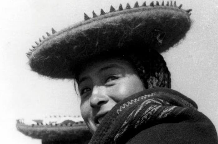 ON THE EDGE OF VISIBILITY: AN INTERNATIONAL SYMPOSIUM ON THE EDGE OF VISIBILITY: AN INTERNATIONAL SYMPOSIUM