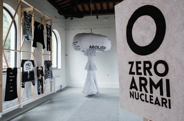 PEACE SYMBOLS AT ZERO ARMI NUCLEARI BY PEDRO REYES