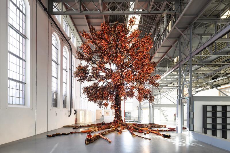 PLUG-IN: JOANA VASCONCELOS AT MAAT PLUG-IN: JOANA VASCONCELOS AT MAAT