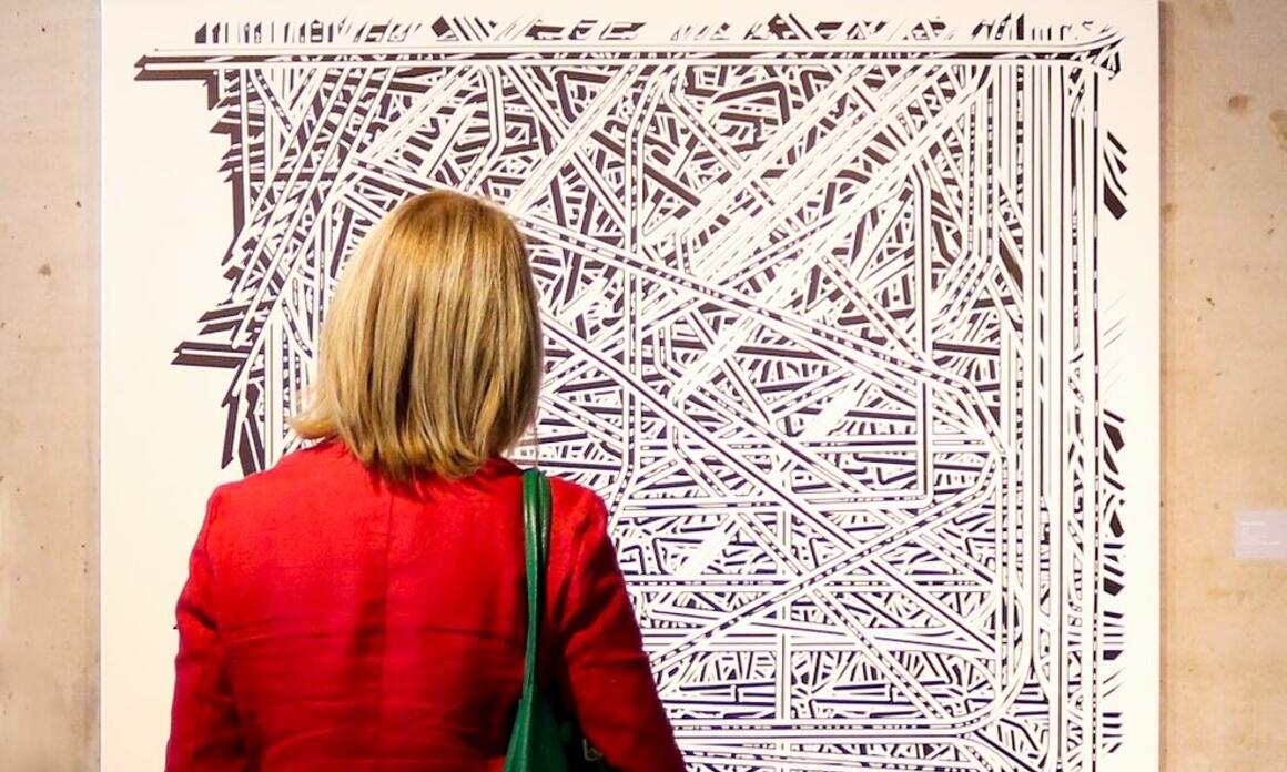 POWER AND FRACTURE IN THE WORKS OF PABLO SIQUIER