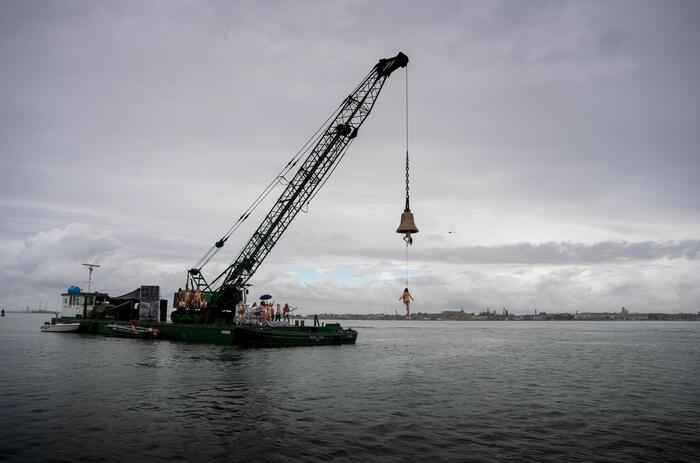 WHAT IS "SEAWORLD VENICE"? THE INSTALLATION AT THE BIENNALE THAT STAGES ECOLOGICAL AND SOCIAL COLLAPSE