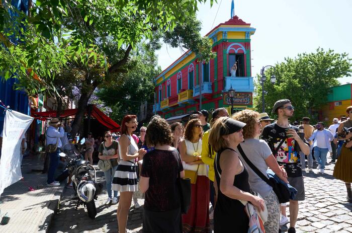 REDISCOVER SAN TELMO AND LA BOCA WITH GALLERY