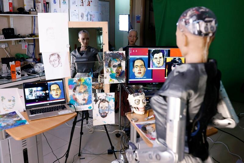 ROBOT MUNDIALMENTE FAMOSA VENDIÓ SU AUTORRETRATO POR CASI $700.000 EN SUBASTA