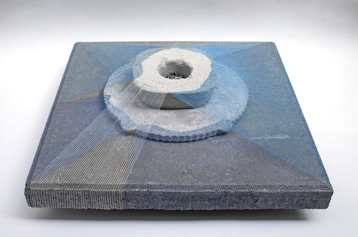 ROCKS, CEMENT AND THREADS: THE INVISIBLE FORCES OF MATTER AT MAC SANTIAGO