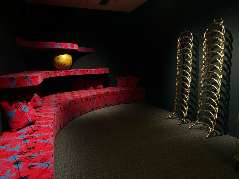 VELVET CLUB: A CLICHÉD DREAM AT THE MODERNO