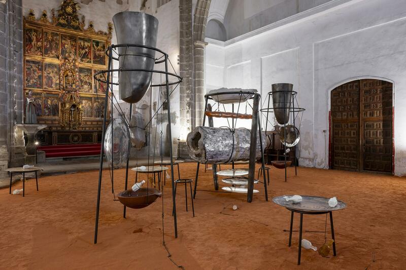 TUNGA’S "YO, VOS Y LA LUNA " MAKES ITS EUROPEAN DEBUT