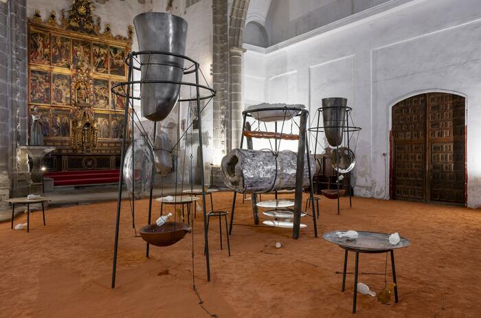 TUNGA’S "YO, VOS Y LA LUNA " MAKES ITS EUROPEAN DEBUT