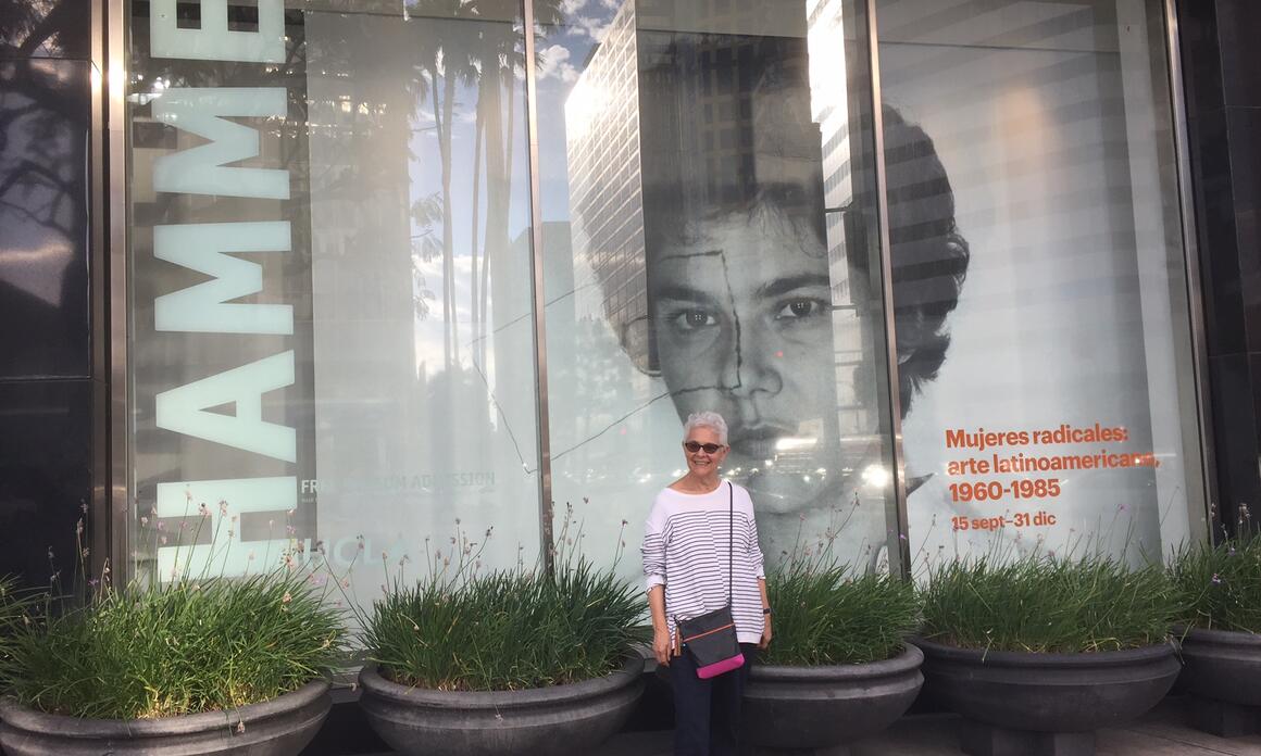 Liliana Porter, Untitled (Self-portrait with a Square), 1973, in the window of / en la ventana de of the Hammer Museum.  