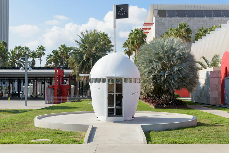 Stefan Benchoam and Jessica Kairé, NuMu (Nuevo Museo de Arte Contemporáneo), 2012. (LACMA (Los Angeles County Museum of Art, History of Infamy*)  