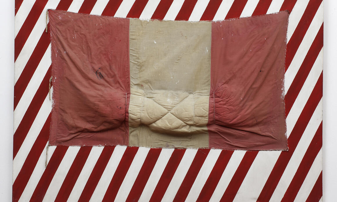 Eduardo Tokeshi, Bandera Uno, 1985. Latex on canvas, 55.1 x 78.7 x 5.51 inches. Courtesy of the artist 