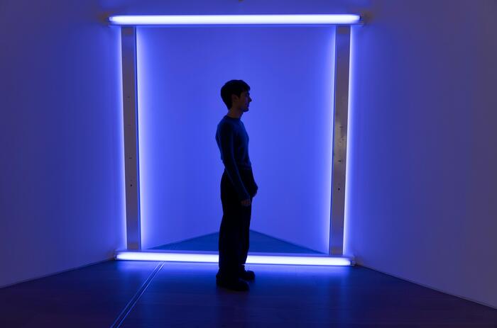 FROM RELIGIOUS ICONS TO FLUORESCENT ICONS: DAN FLAVIN AND LIGHT AS EXPERIENCE AT MALBA