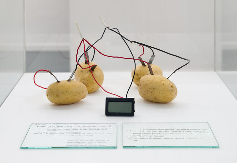 POTATOES AND PREMONITIONS: GRIPPO’S SUBTLETY AT ESPACIO FAN